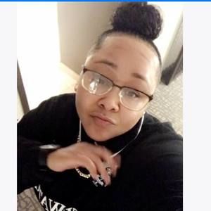 Meet your Posher, Lorena